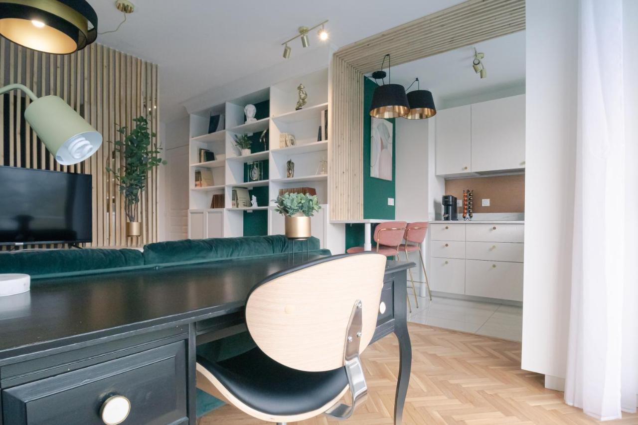 The Green Home - Quiet And Fully Equipped High-End Studio With Parking Courcouronnes Exterior foto